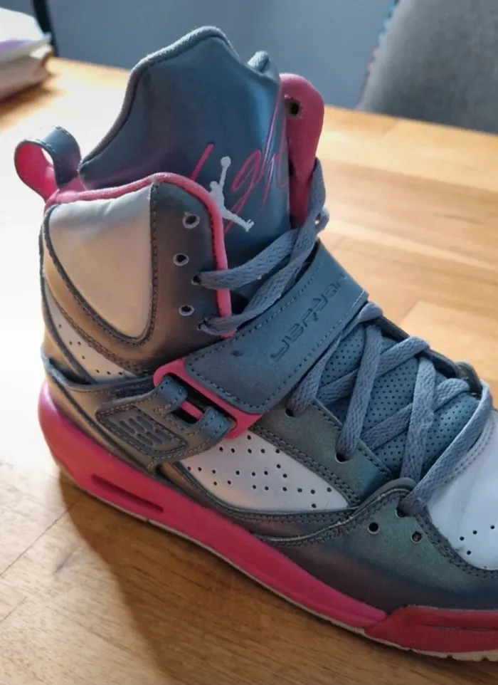 Baskets Nike Air Jordan pointure 36,5 - photo numéro 11
