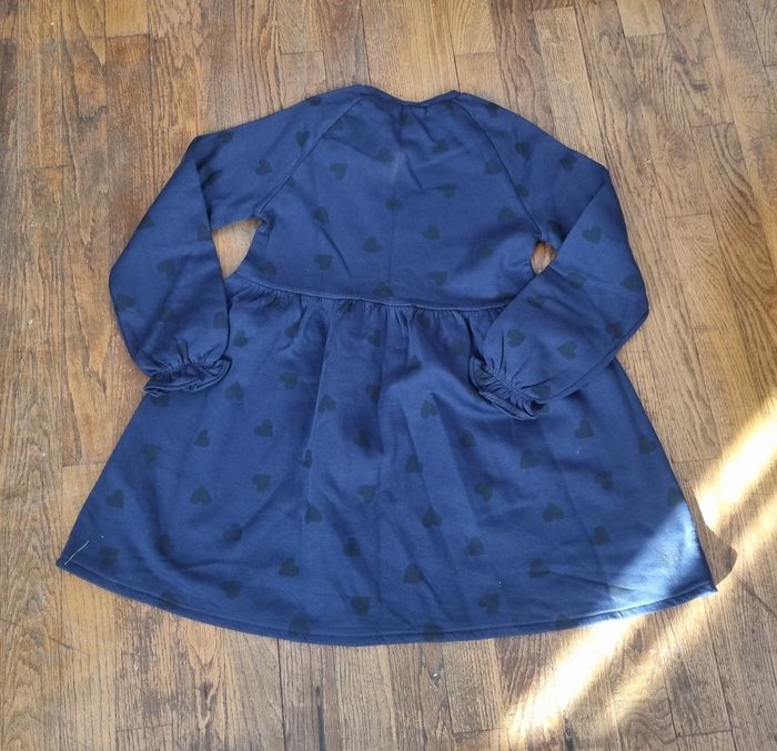 robe pull fille bleu marine avec motif cœur tape à l'œil taille 10ans - photo numéro 2