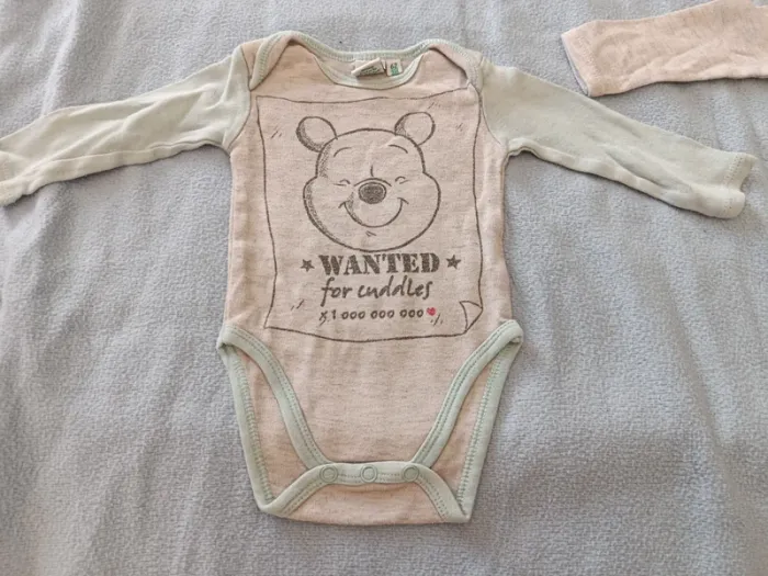2 body manches longues Disney 3mois - photo numéro 2