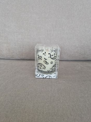 Bougie dans son emballage