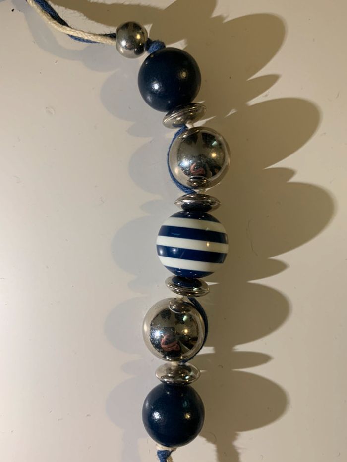 Sautoir perles bleues marines et blanches - photo numéro 2