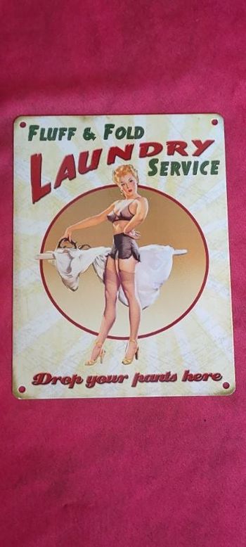 Plaque publicitaire fluff &fold laundry service