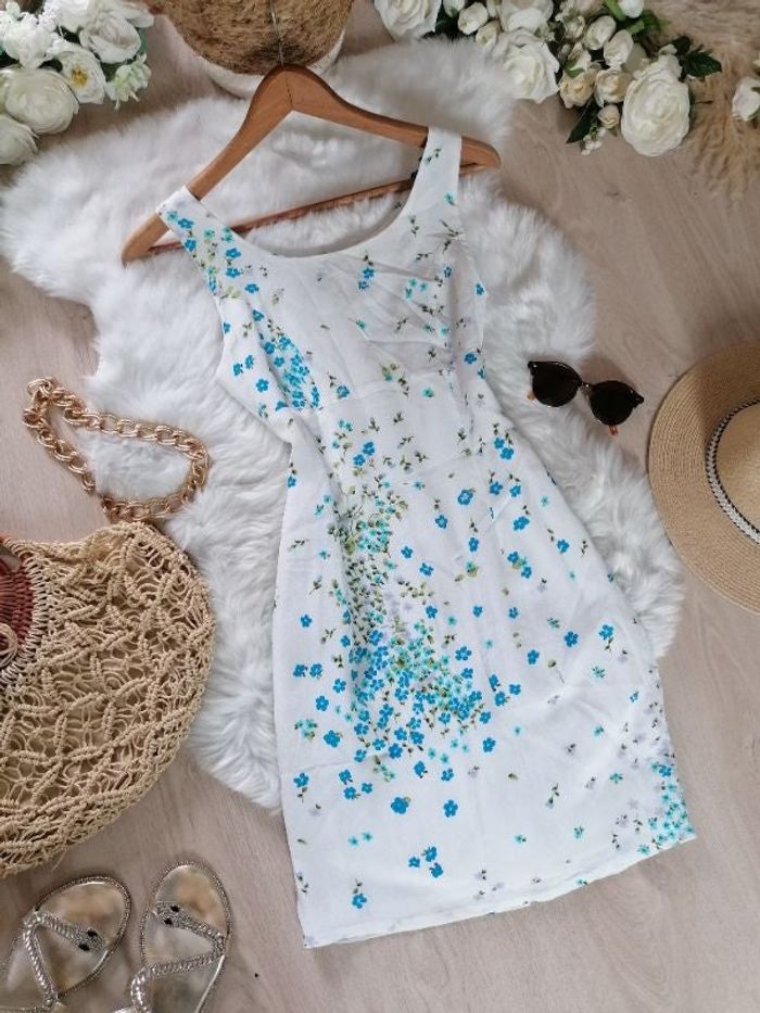 Robe d'été taille S marque Carbone