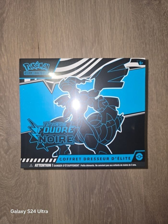 Pokemon etb coffret dresseur d'élite foudre noir neuf