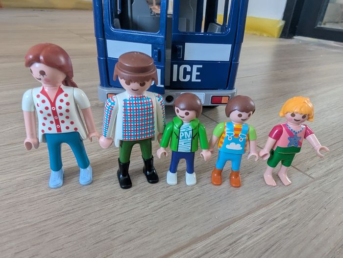 Camion de police playmobil+ personnages - photo numéro 6