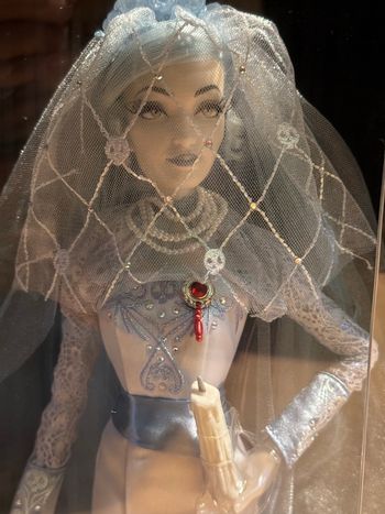 Poupée édition limitée Haunted mansion