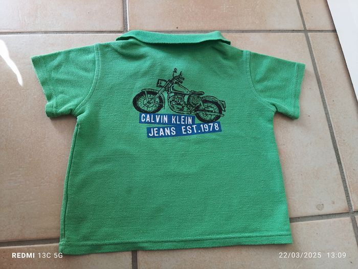 Polo Calvin Klein taille 2 ans - photo numéro 4