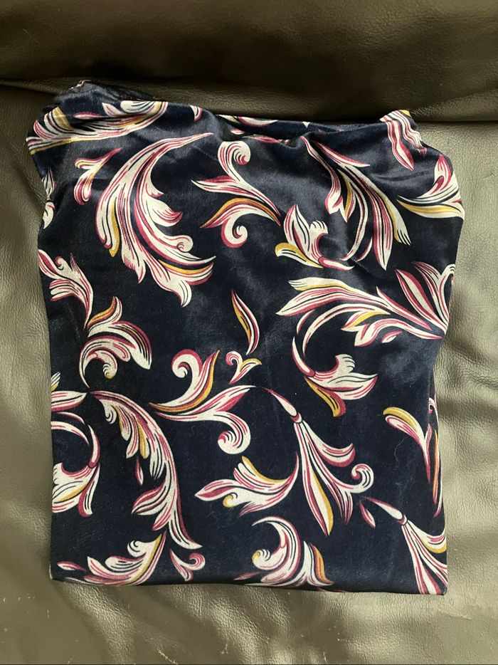 Joli haut bleu marine à motifs - photo numéro 10