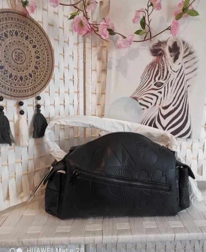 💕Jolie sac à main Desigual Disney édition limitée Mickey  💕 - photo numéro 7