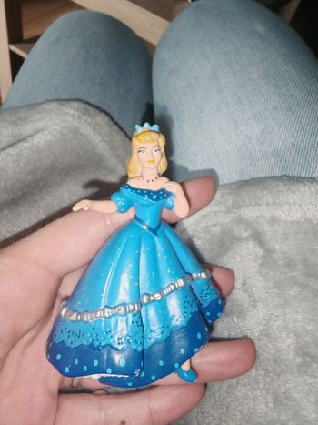 Figurine cendrillon