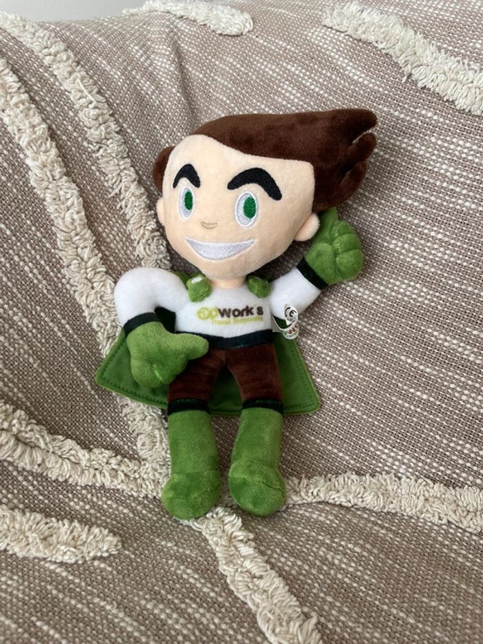 Peluche doudou 26cm Ad works mascotte héros vert très bon état