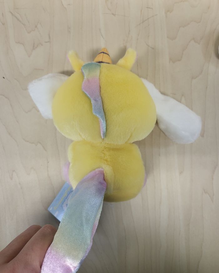 Petite peluche Sanrio Cinnamoroll  Licorne jaune - photo numéro 4