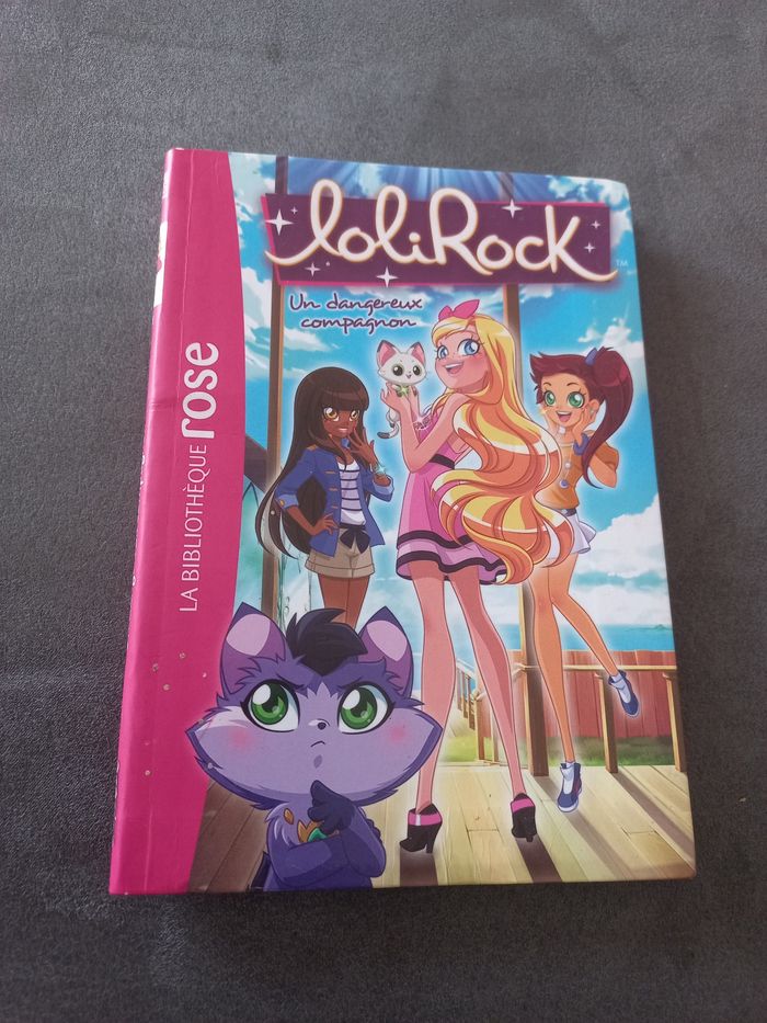 Livre roman bibliotheque rose lolirock tome 21