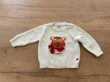 Pull taille 6 mois marque petit bateau