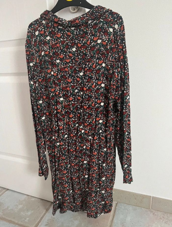 Robe à fleurs marron Kiabi taille 38 - photo numéro 3