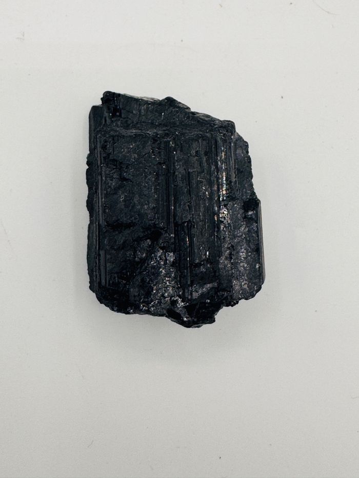 Tourmaline noire brute 89 g – Protection & Énergie – Ref40 - photo numéro 2