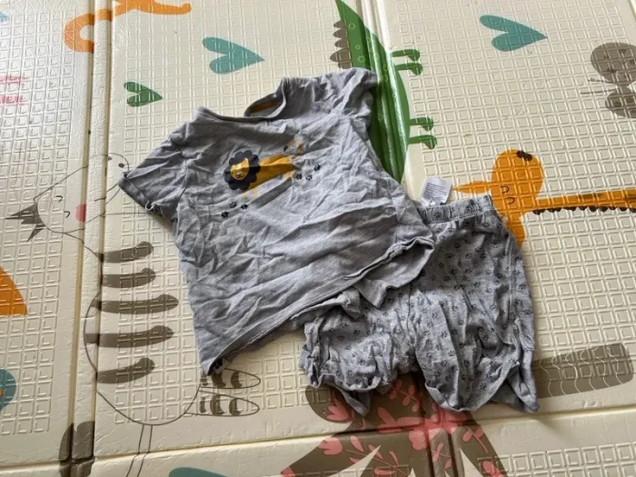 Pyjama été 24 mois – Vertbaudet motif lion bon état - photo numéro 4