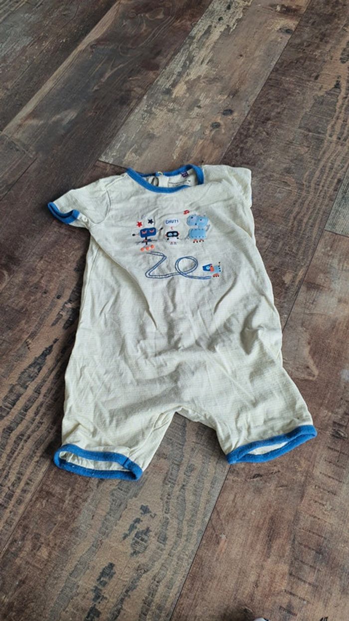 Combinaison Sergent major 24 mois en très bon état