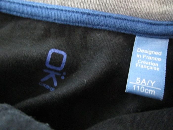 T-shirt noir Okaïdi 5 ans TBE - photo numéro 5