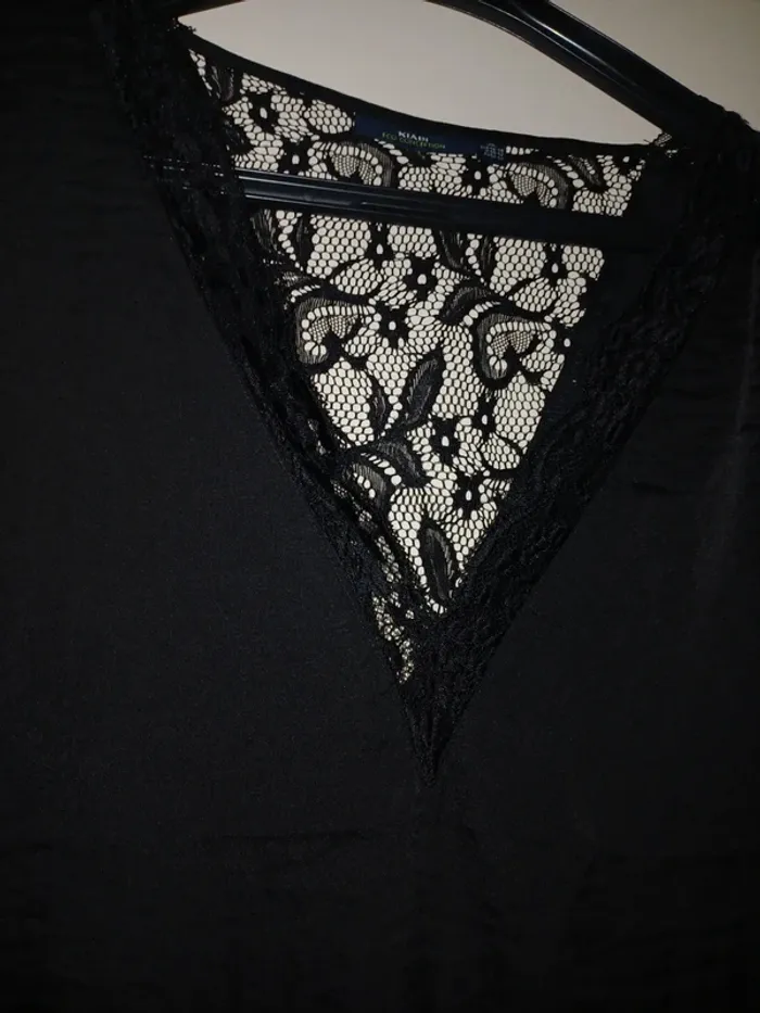Haut dentelle chic - photo numéro 4
