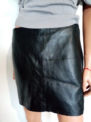 Jupe en cuir taille 38