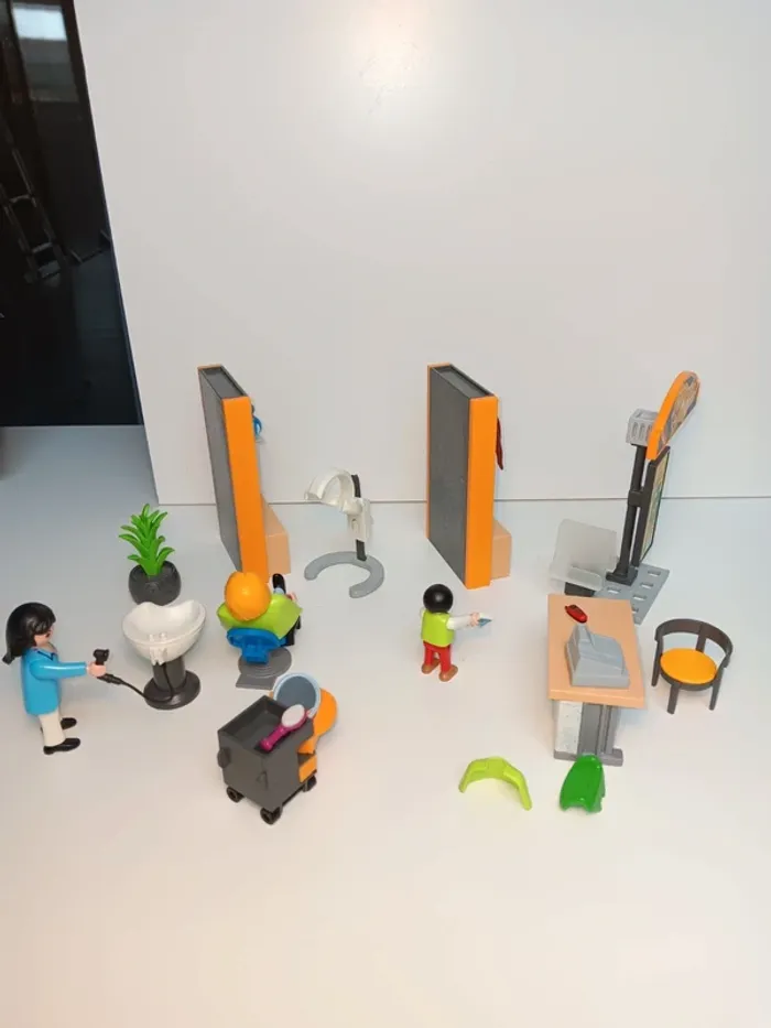 Lot figurines playmobil salon de coiffure - photo numéro 5