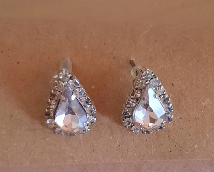 Boucles d'oreilles gouttes strass - photo numéro 2