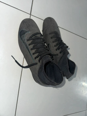 Crampon Nike Performance 10 CLUB