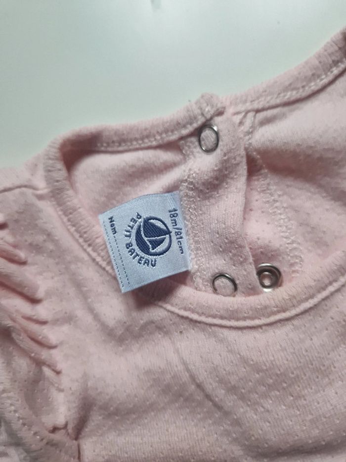 T-shirt Petit Bateau 18 mois - photo numéro 2