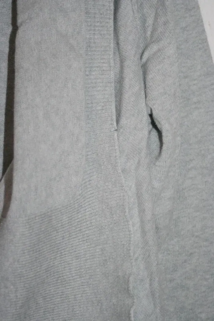 Gilet châle marque Sun City 10 ans - photo numéro 2