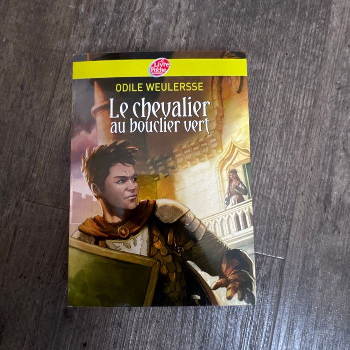 Odile Weulersse - le chevalier au bouclier vert