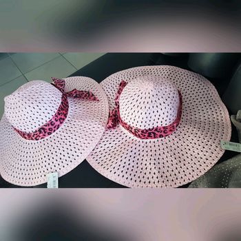 🎀 LOT 2 chapeaux roses identiques