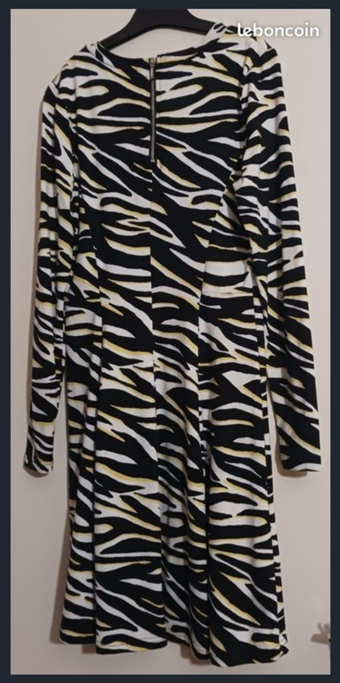 Robe à manches longues, tigre ou zèbre - photo numéro 2