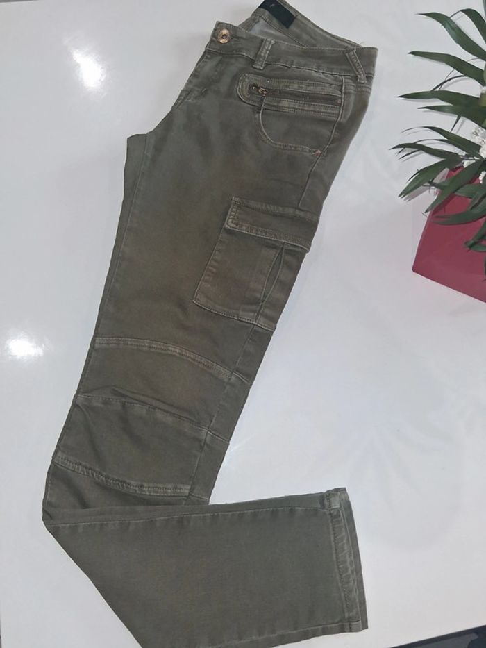 Jean kaki avec détails poches CoolCat - photo numéro 2