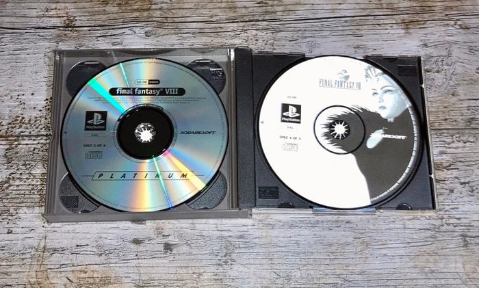 Final Fantasy VIII jeu PS1 Sans notice Sony - photo numéro 3