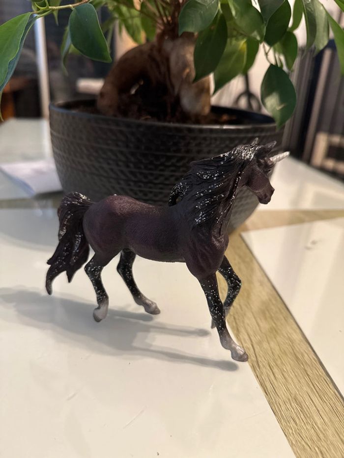 Licorne de lune étalon TBE neuf - photo numéro 2