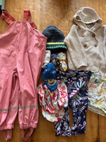 Lot de vêtements pour filles 12-18 mois