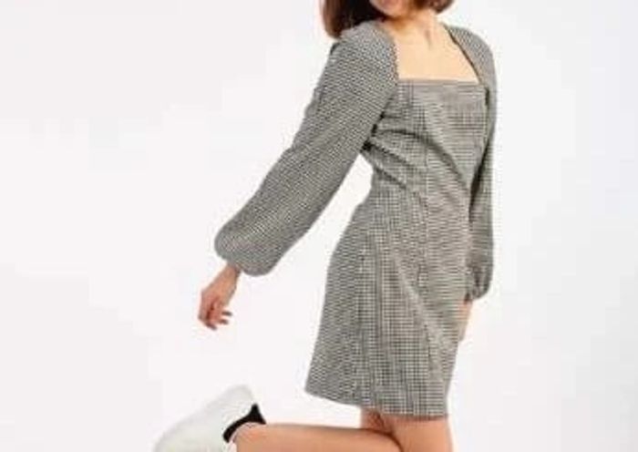 Robe style vichy noir et blanc  Naf Naf Taille S - photo numéro 6