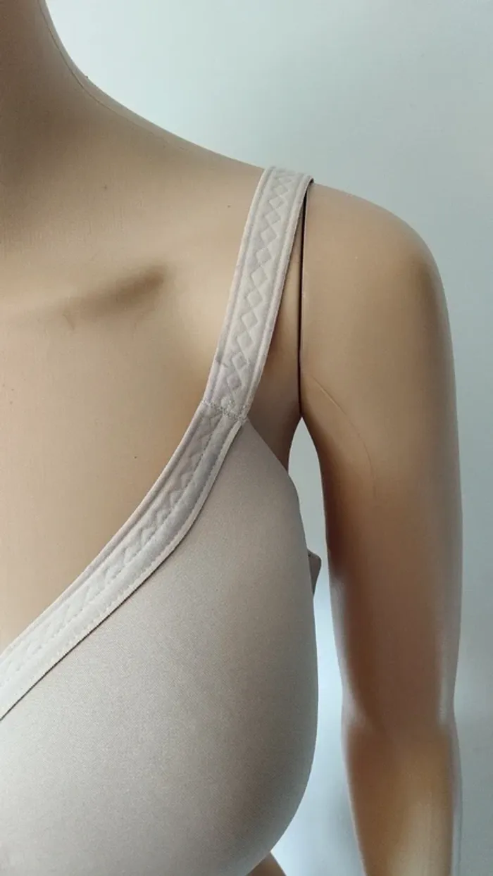 Soutien gorge nude taille 105D femme neuf - photo numéro 5