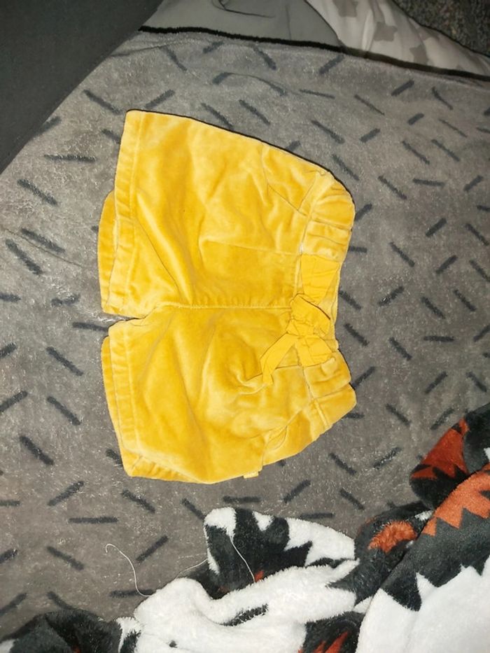 Short velours jaune moutarde obaibi taille 68cm 6 mois - photo numéro 5