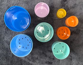 Gobelets empilables multicolores - Jouet éveil