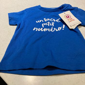 TEE shirt un sacre numéro