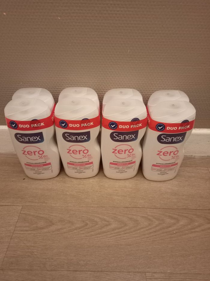 Lot de 8 gel douche Sanex hypoallergénique