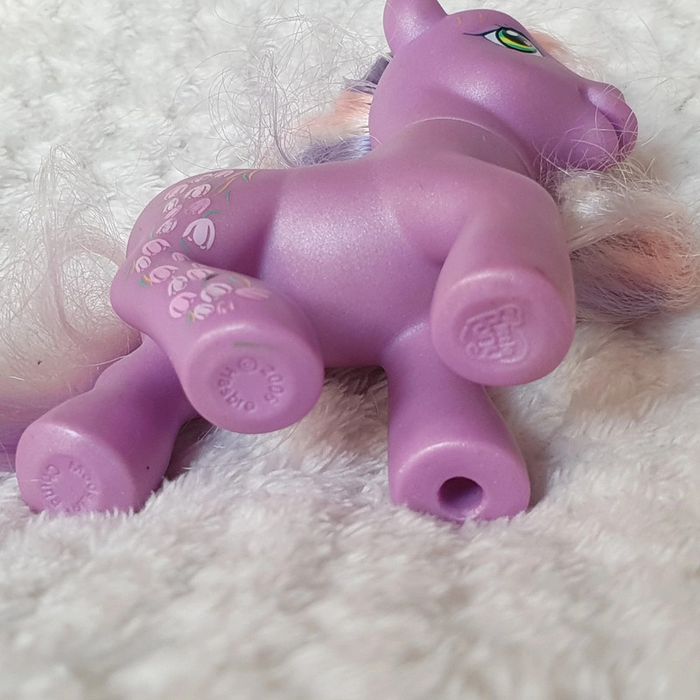 Figurine jouet poney pony mlp violet rose 3eme génération - photo numéro 2