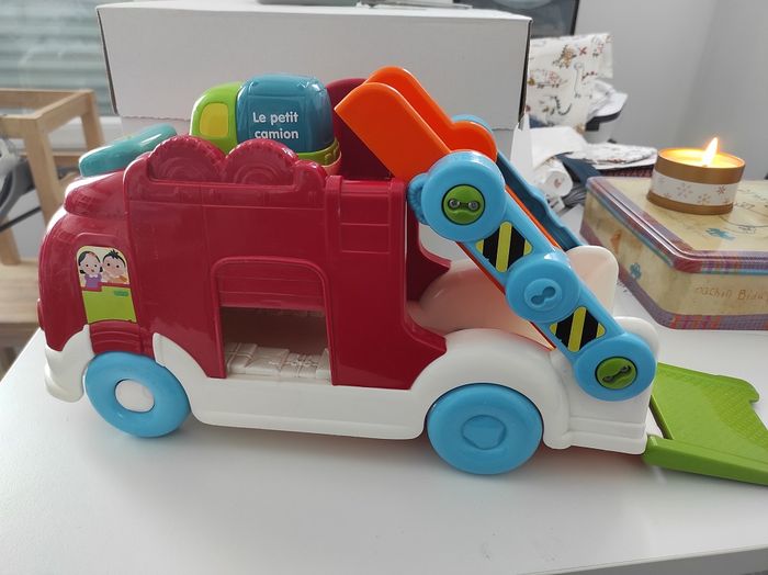 Mon super Camion de réparations tut tut bolide vetch