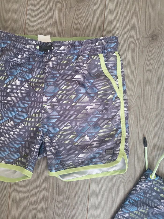 Short de bain quapi 11/12 ans tbe - photo numéro 2