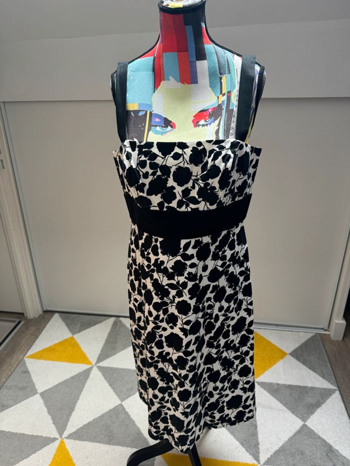 Robe Manoukian neuve Taille 40