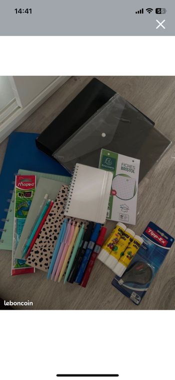 Lot de fournitures scolaires tout neufs