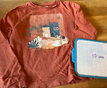 Sweat verbaudet taille 10 ans tbe