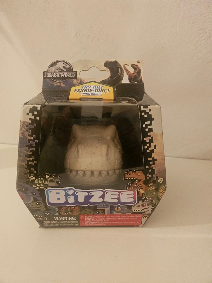Bitzee dinosaure